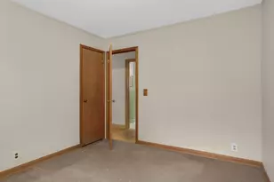 2622 Salem Ave, Saint Louis Park, MN 55416 - Photo 18