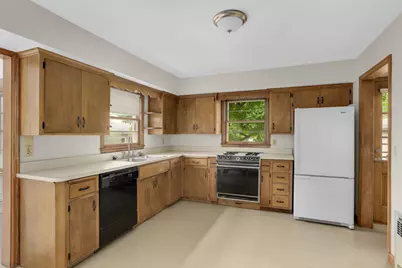 2622 Salem Avenue, Saint Louis Park, MN 55416 - Photo 10