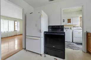 687 W Belleview St, Winona, MN 55987 - Photo 8