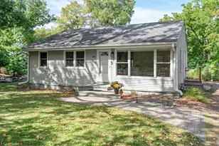 10 Woodlawn Ave, Excelsior, MN 55331 - Photo 2