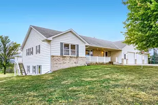 7030 Dahlgren Rd, Chaska, MN 55318 - Photo 1