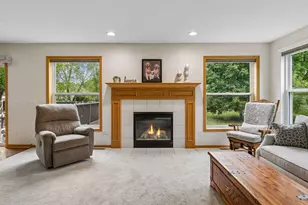 16721 Farrago Trail, Lakeville, MN 55024 - Photo 4