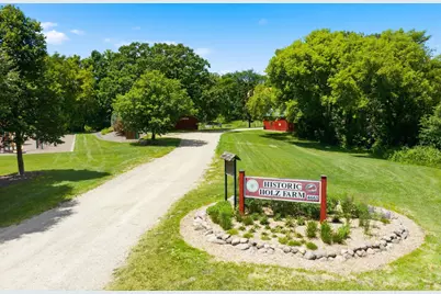 642 Woodland Way, Eagan, MN 55123 - Photo 100