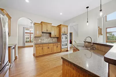 642 Woodland Way, Eagan, MN 55123 - Photo 38