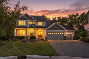 642 Woodland Way, Eagan, MN 55123 - Photo 10