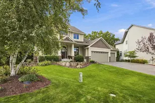 642 Woodland Way, Eagan, MN 55123 - Photo 4