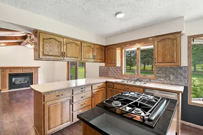 402 24th Street SW, Austin, MN 55912 - Photo 12