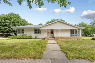 509 College Ave, Saint Peter, MN 56082 - Photo 1