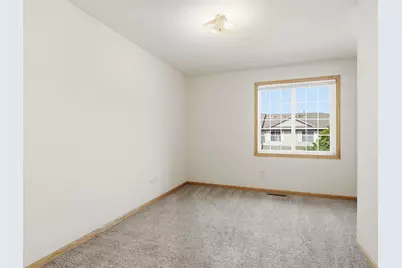 1587 County Road D E, Maplewood, MN 55109 - Photo 18