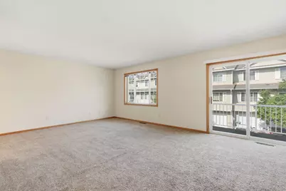 1587 County Road D E, Maplewood, MN 55109 - Photo 4