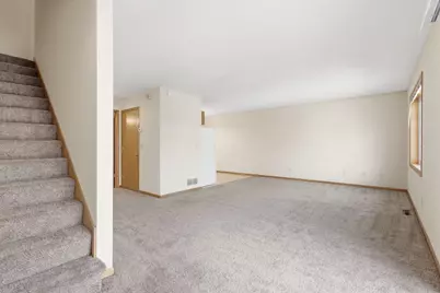 1587 County Road D E, Maplewood, MN 55109 - Photo 6