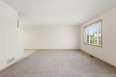 1587 County Road D E, Maplewood, MN 55109 - Photo 8