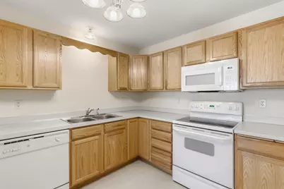 1587 County Road D E, Maplewood, MN 55109 - Photo 12