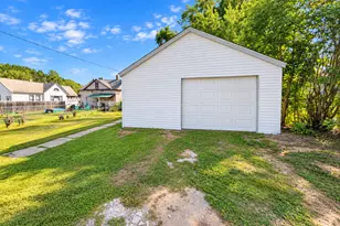 105 Sadie St, Marble, MN 55764 - Photo 2