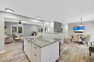 14104 Knollway Dr N, Minnetonka, MN 55305 - Photo 6