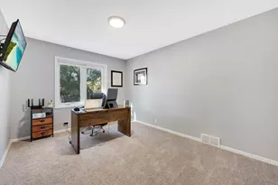 14104 Knollway Dr N, Minnetonka, MN 55305 - Photo 30