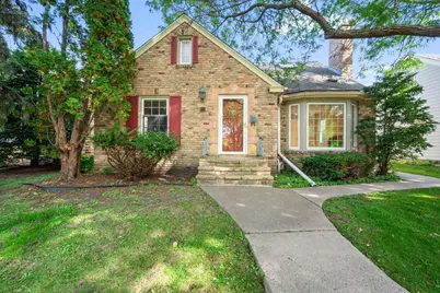 680 Mount Curve Boulevard, Saint Paul, MN 55116 - Photo 2