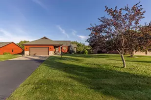20150 Sugarbrooke Ln, Cohasset, MN 55721 - Photo 2
