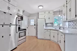 2966 Louisiana Ave N, Crystal, MN 55427 - Photo 8