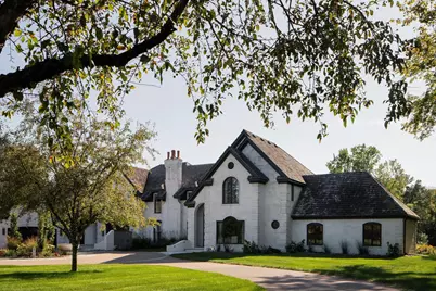 170 Spur Circle, Wayzata, MN 55391 - Photo 4