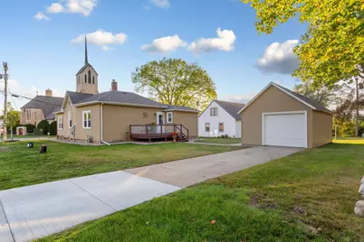 321 Oak Street, Le Sueur, MN 56058 - Photo 16