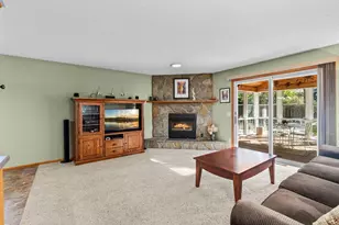 714 Lund St N, Hudson, WI 54016 - Photo 4