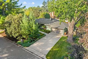 5108 Oxford Ave, Edina, MN 55436 - Photo 2