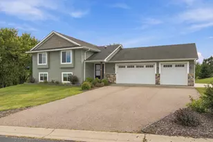 822 Deer Path, Montgomery, MN 56069 - Photo 1