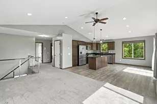 822 Deer Path, Montgomery, MN 56069 - Photo 12