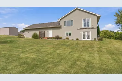 822 Deer Path, Montgomery, MN 56069 - Photo 44