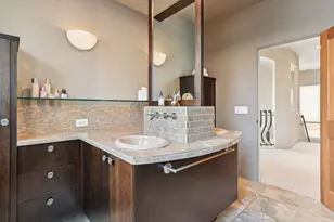 745 Rice St E, Wayzata, MN 55391 - Photo 16