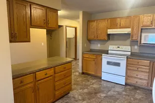 3113 Maple Leaf Ct NW, Bemidji, MN 56601 - Photo 6