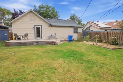 623 E Howard Street, Winona, MN 55987 - Photo 18