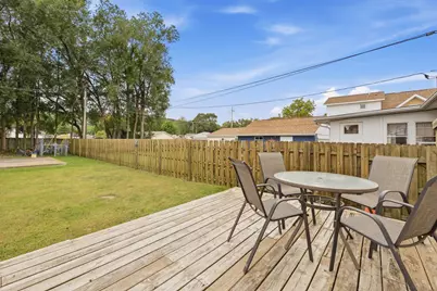 623 E Howard Street, Winona, MN 55987 - Photo 16
