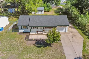 248 Galaxy Dr, Circle Pines, MN 55014 - Photo 2