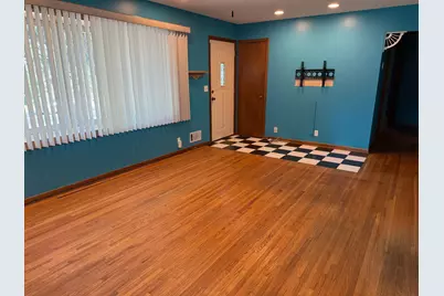 2055 English Street, Maplewood, MN 55109 - Photo 2