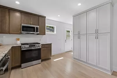 3025 Natchez Avenue S, Saint Louis Park, MN 55416 - Photo 12