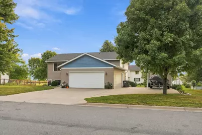 722 4th Avenue NW, Melrose, MN 56352 - Photo 2