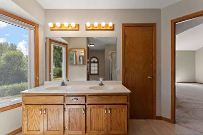 978 Winterberry Drive, Woodbury, MN 55125 - Photo 24