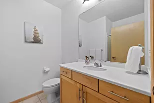 301 Oak Grove St, Minneapolis, MN 55403 - Photo 24