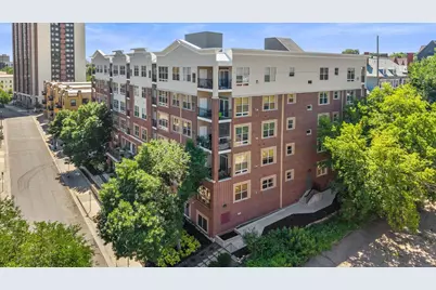 301 Oak Grove Street #308, Minneapolis, MN 55403 - Photo 2