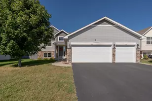 916 Forest Edge Dr, Jordan, MN 55352 - Photo 1