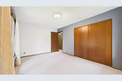 2230 Urbandale Lane N, Plymouth, MN 55447 - Photo 24