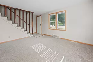 818 E Minnesota St, Saint Joseph, MN 56374 - Photo 4