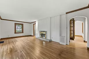 910 10th St NW, Austin, MN 55912 - Photo 16