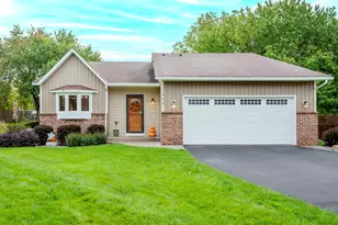 1466 Laurel Ave, Saint Paul Park, MN 55071 - Photo 1