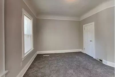 303 Curtice Street E, Saint Paul, MN 55107 - Photo 4