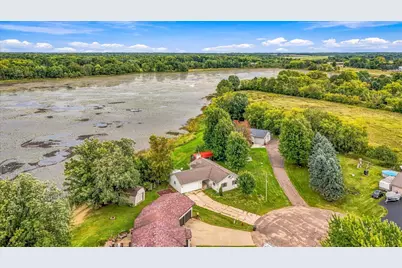 410 Camelia Drive, Clayton, WI 54004 - Photo 2