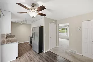4409 Poplar Bridge Rd, Bloomington, MN 55437 - Photo 12