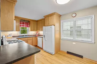 280 Winona St E, Saint Paul, MN 55107 - Photo 12